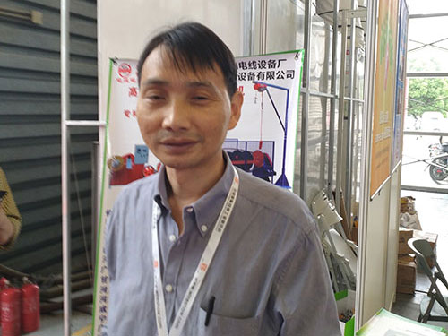 泰国电缆厂杜忠文泰在上海展会洽谈业务